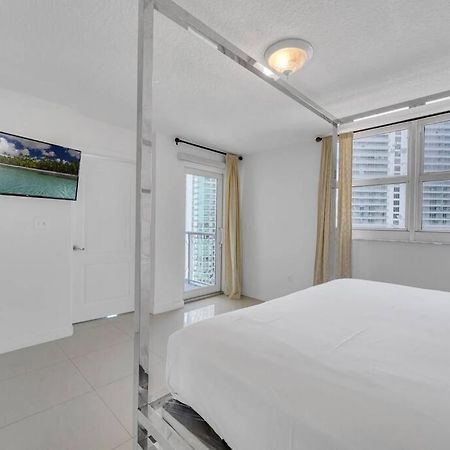 Luxurious Private Unit With Parking Apartment Miami Exterior photo