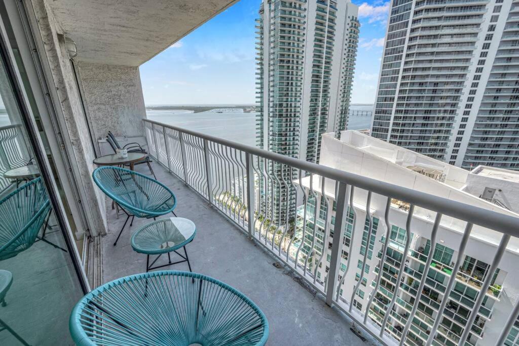 Luxurious Private Unit With Parking Apartment Miami Exterior photo