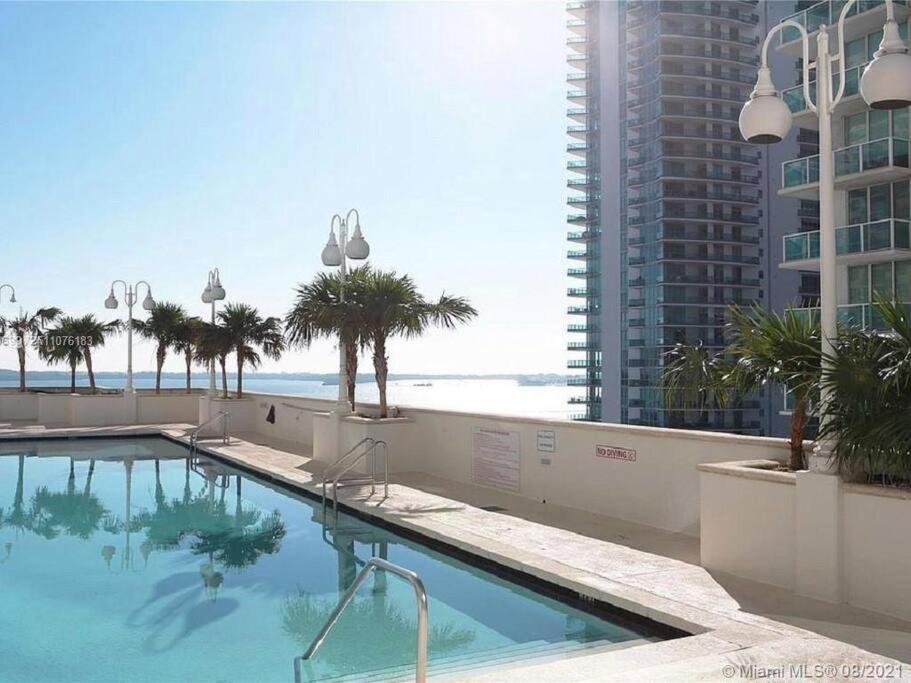 Luxurious Private Unit With Parking Apartment Miami Exterior photo