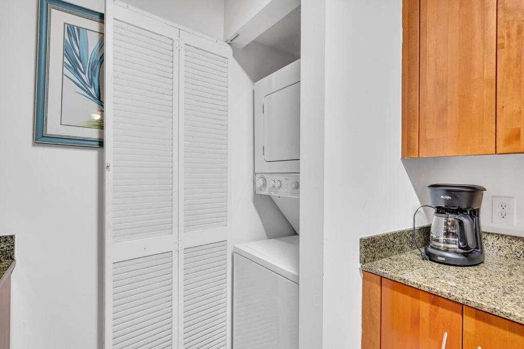 Luxurious Private Unit With Parking Apartment Miami Exterior photo